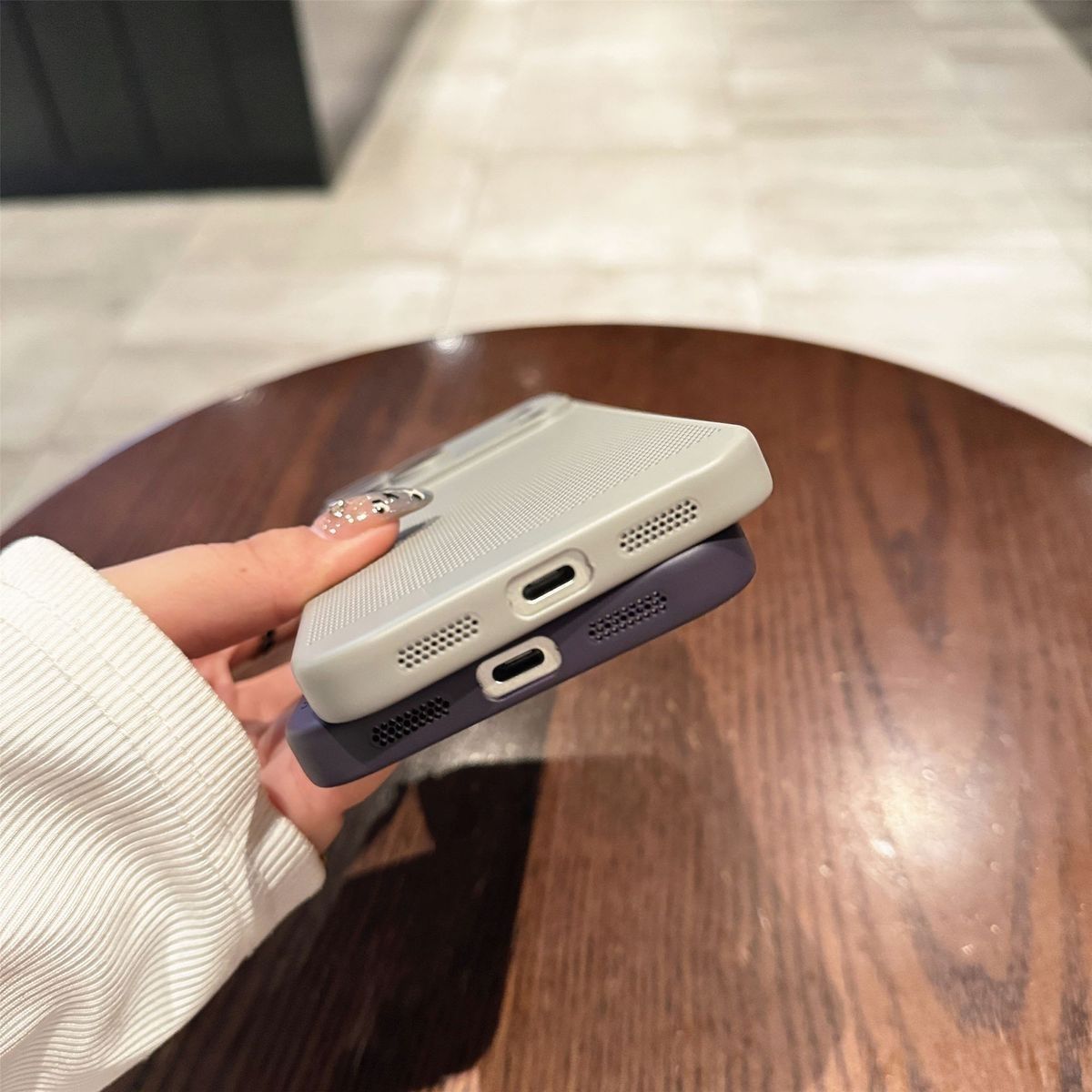 Honeycomb cooling phone case with lens film