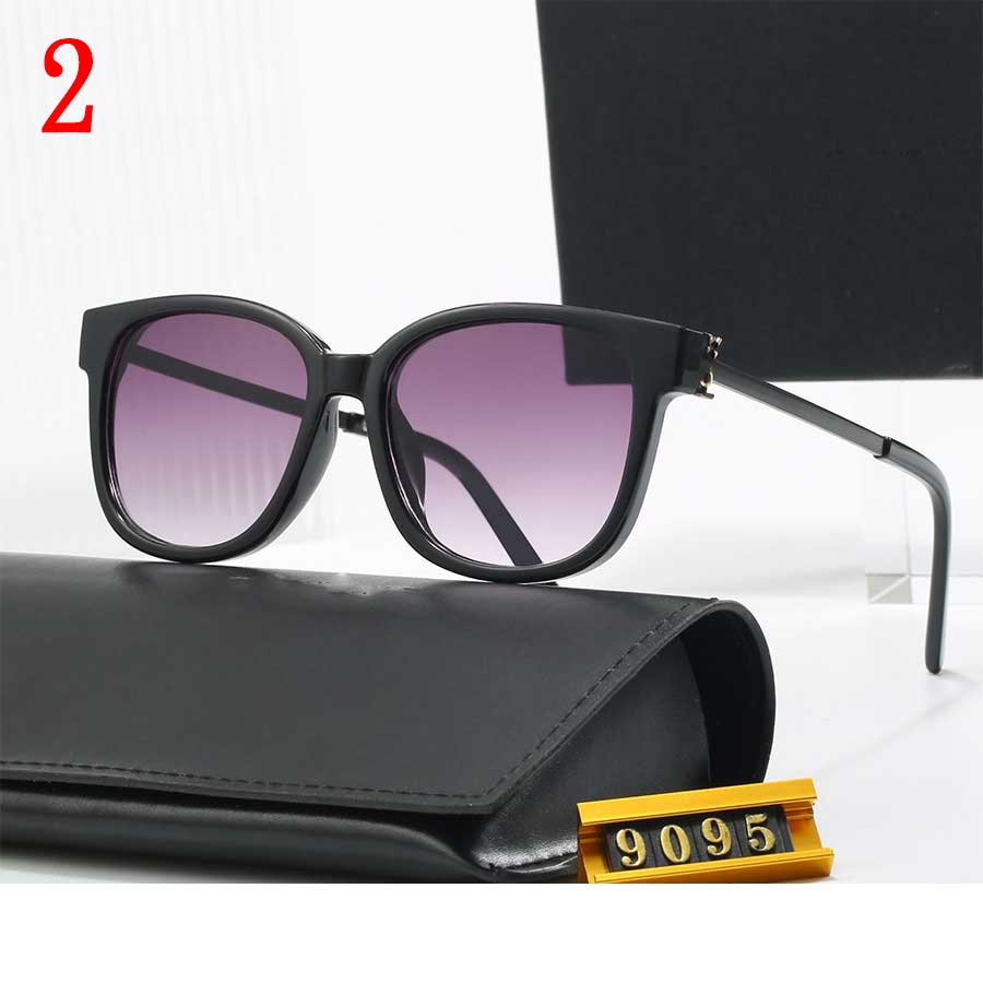 Insta Influencer Fashion Square Frame Plain Glasses Sunglasses Men Women Classic Travel Optical Glasses