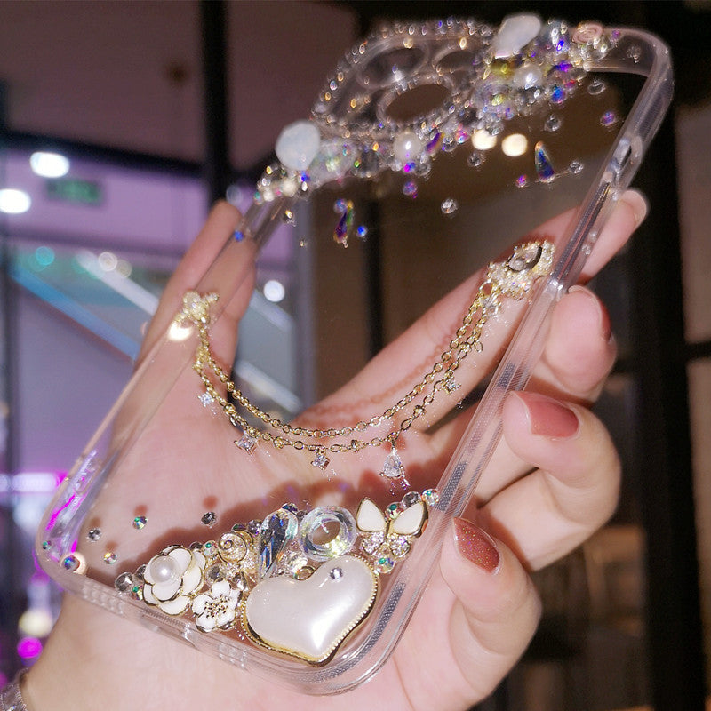 Coque iPhone faite à la main, luxueuse et minimaliste avec strass et diamants.