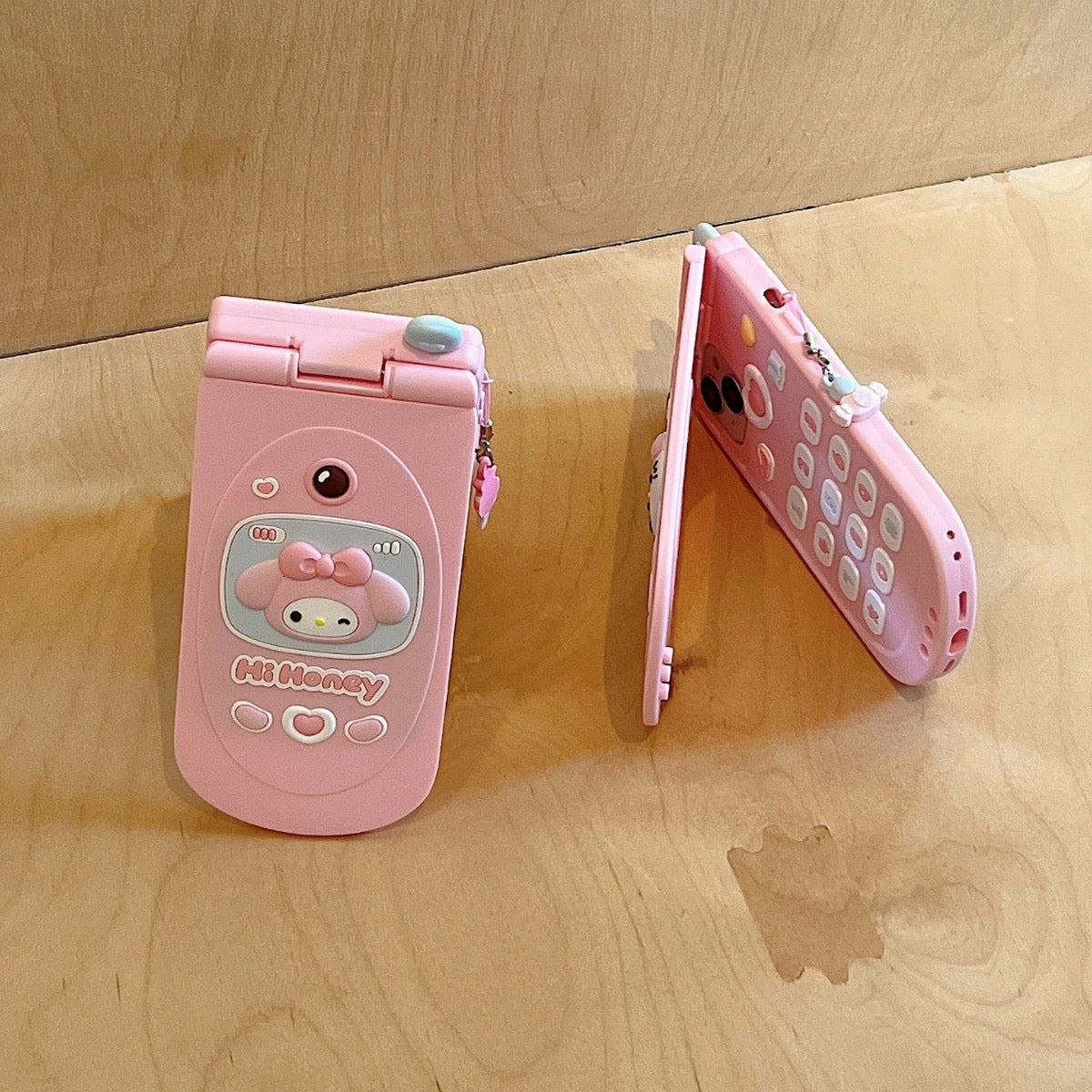 Hello Kitty Flip Mirror Pendant Phone Case