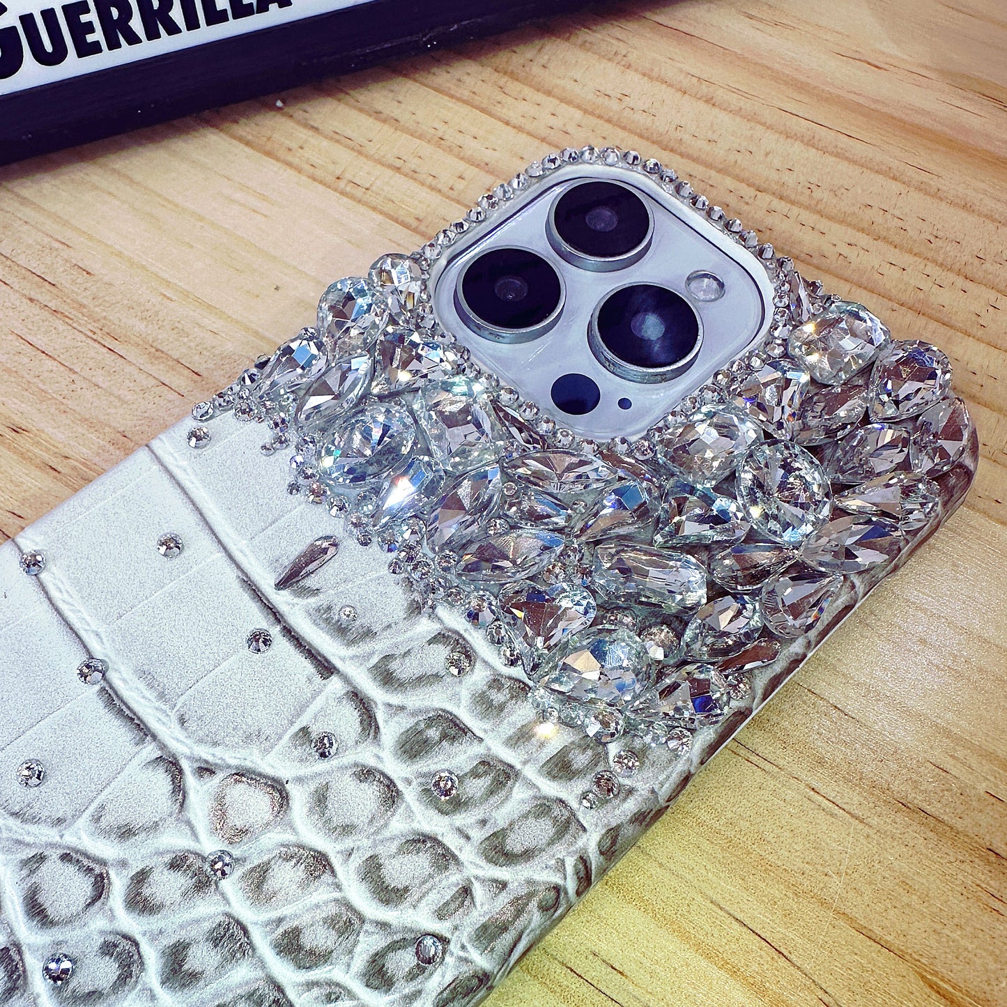 Crocodile Pattern with White Crystals Phone Case Compatible iPhone for iPhone 16 15 14 13 12 11 Plus Pro Max