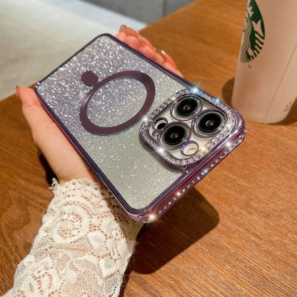 キラキラ輝くグリッターMagSafeクリアスマホケース（ラインストーンレンズプロテクター内蔵）