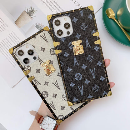 Golden Rivets Noble Floral Leather Bagages Coque et skin adhésive iPhone