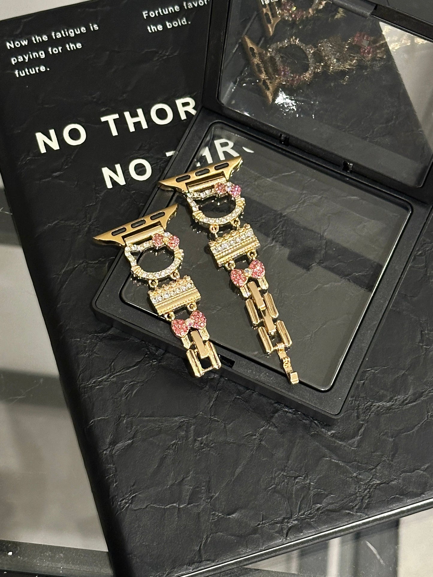 Bling Diamond Jewelry Metal Watch Strap Kitty Shape Bands with Crystal Tempered Glass Screen Protector Case for Apple Watches