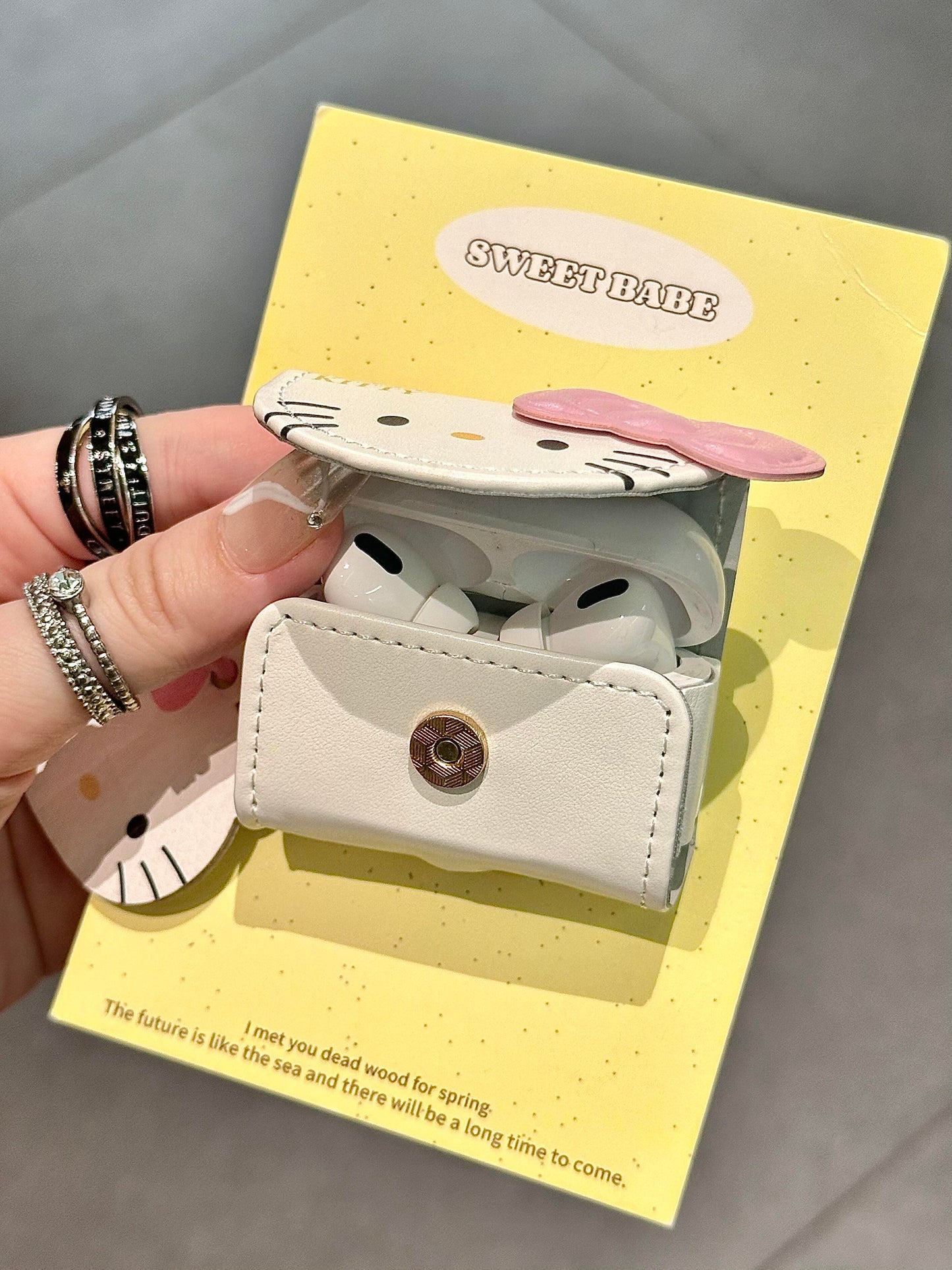 Kitty White Cute Kawaii AirPods Case