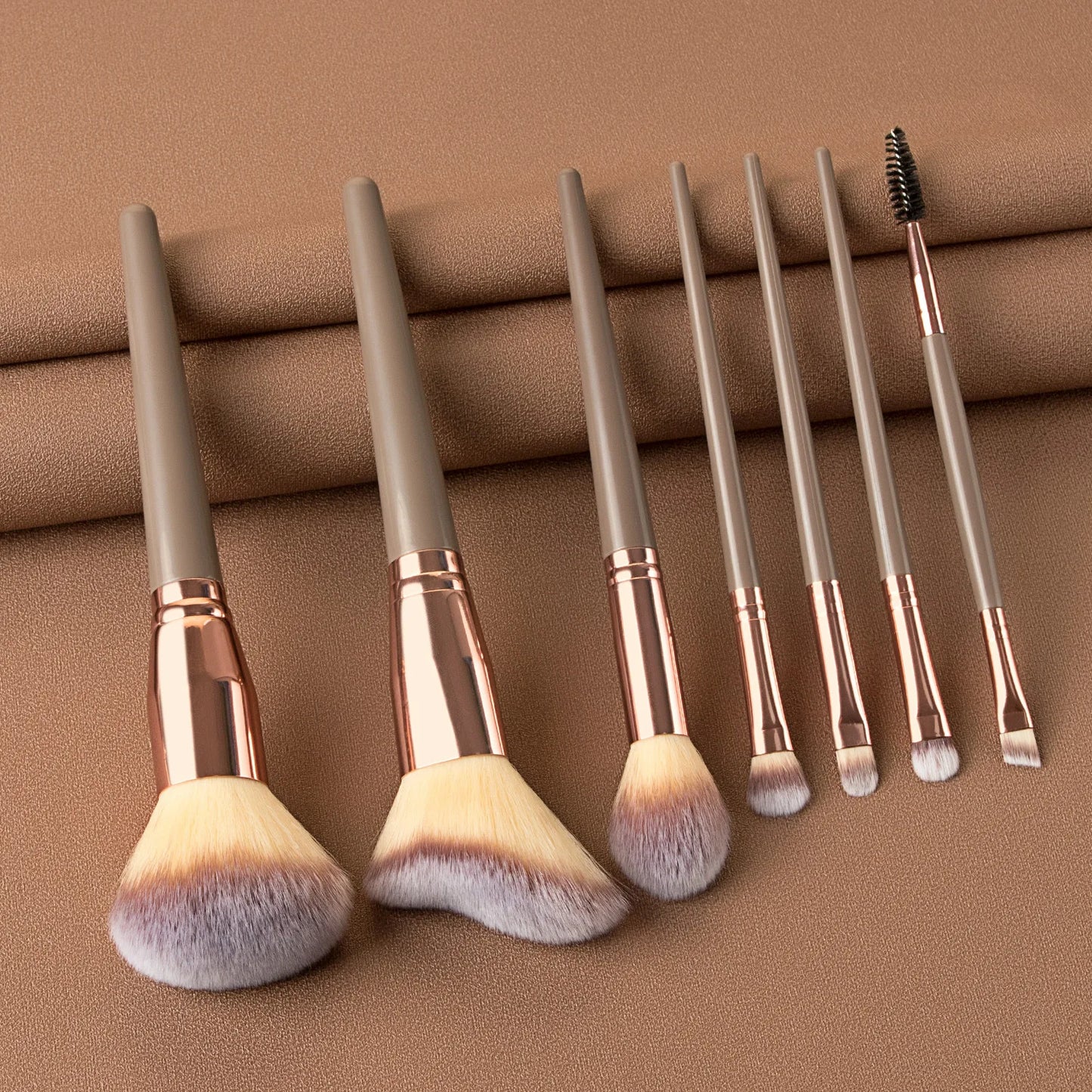 Makeup Brushes Set Face Eyes Make Up Brush Eyelash Eyeshadow Eyebrow Eyeliner Foundation Powder Blush Highlight Lips Brush