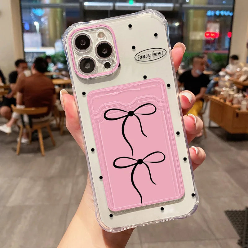 Étui souple transparent avec porte-cartes pour iPhone 13, 11, 16e, 15, 12, 14, 17, 16 Pro Max, 7 Plus, XR et SE. Motif floral esthétique.