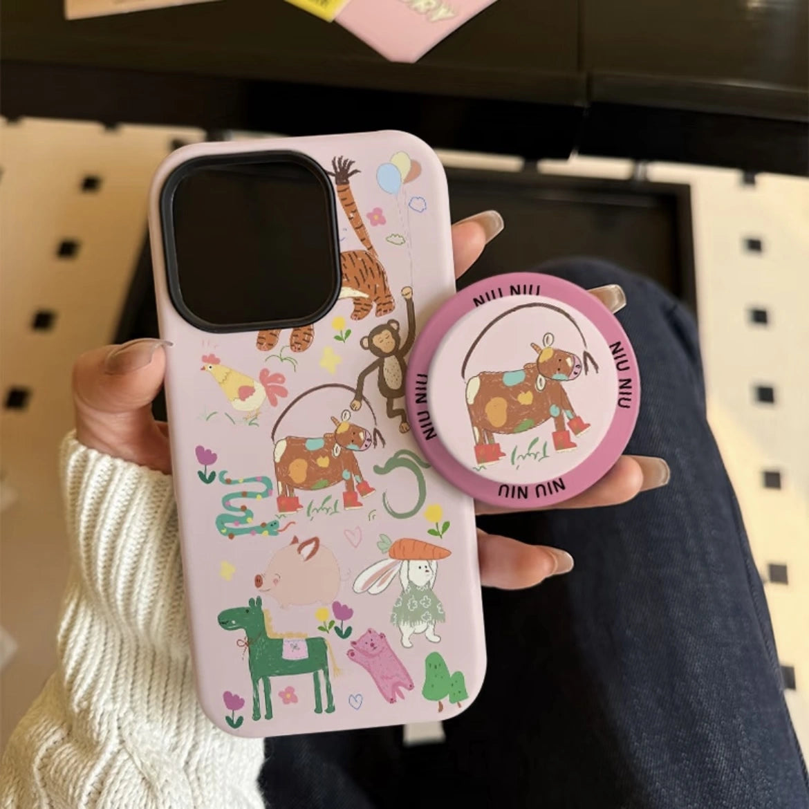 Zoo Art Design Matte MagSafe iPhone Case with Magnetic Phone Grip