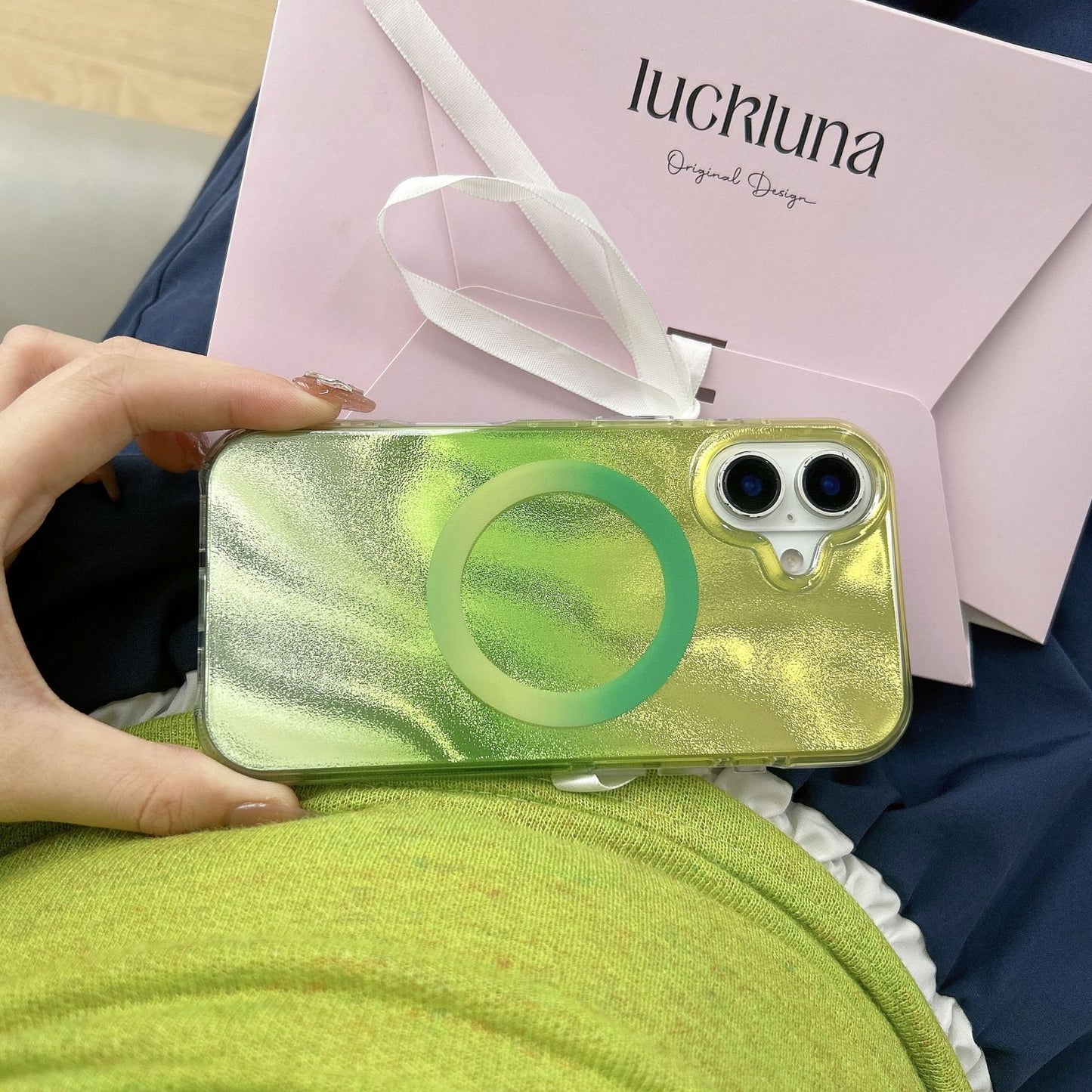 Glitter Gradient Magnetic MagSafe Case for iPhone Plus Pro Max 17 Air 16 15 14 13 12 11