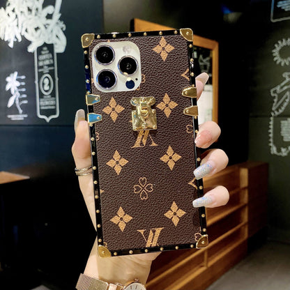 Golden Rivets Noble Floral Leather Bagages Coque et skin adhésive iPhone