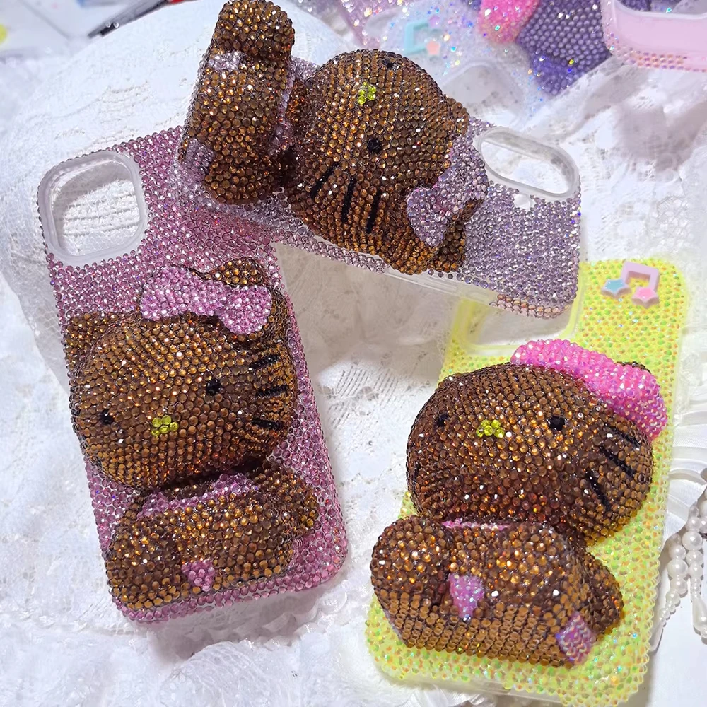 S066611cd2ce94ded94772ef21851d4e9N.webp Kawaii Kitty Cartoon Cat Rhinestone Bling Crystal Phone Case Chain for Iphone 16 12 13 14 15Pro Max X Xs Xr 7 8 Plus Se 2 3 10 Cartoon