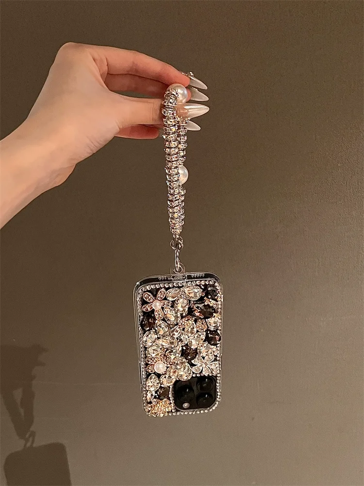 S2f7e1c2322464da99585bd4b54eca0b2k.webp Luxurious Glitter Phone Case For iPhone17 15 14 13 12 11 16ProMax Plus Diamond Bling For iPhone16 17 Pro With Chain
