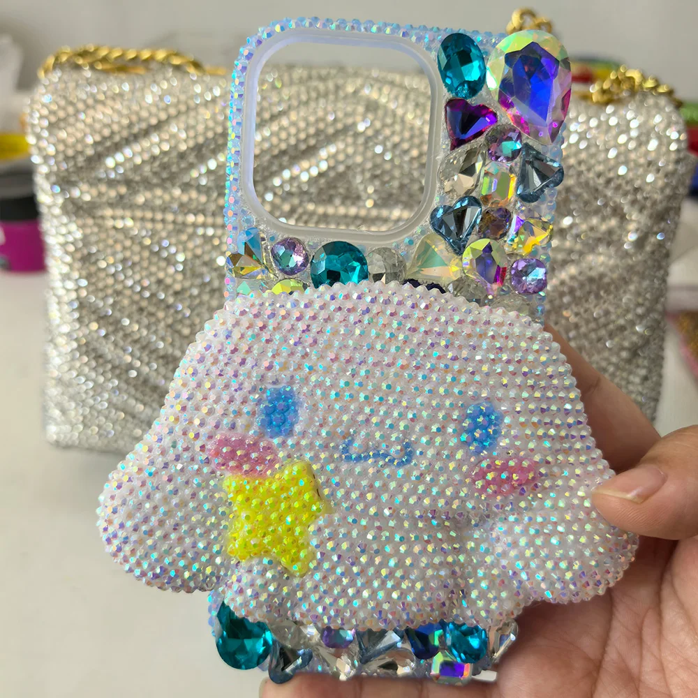 S3728fba36e9643418a60d9a8e9905749C.webp Cute Kitty Cat Rhinestone Bling Crystal Phone Case Chain For iPhone 16 12 13 14 15Pro Max X Xs XR 7 8 Plus SE 2 3 10 Transparent Bu