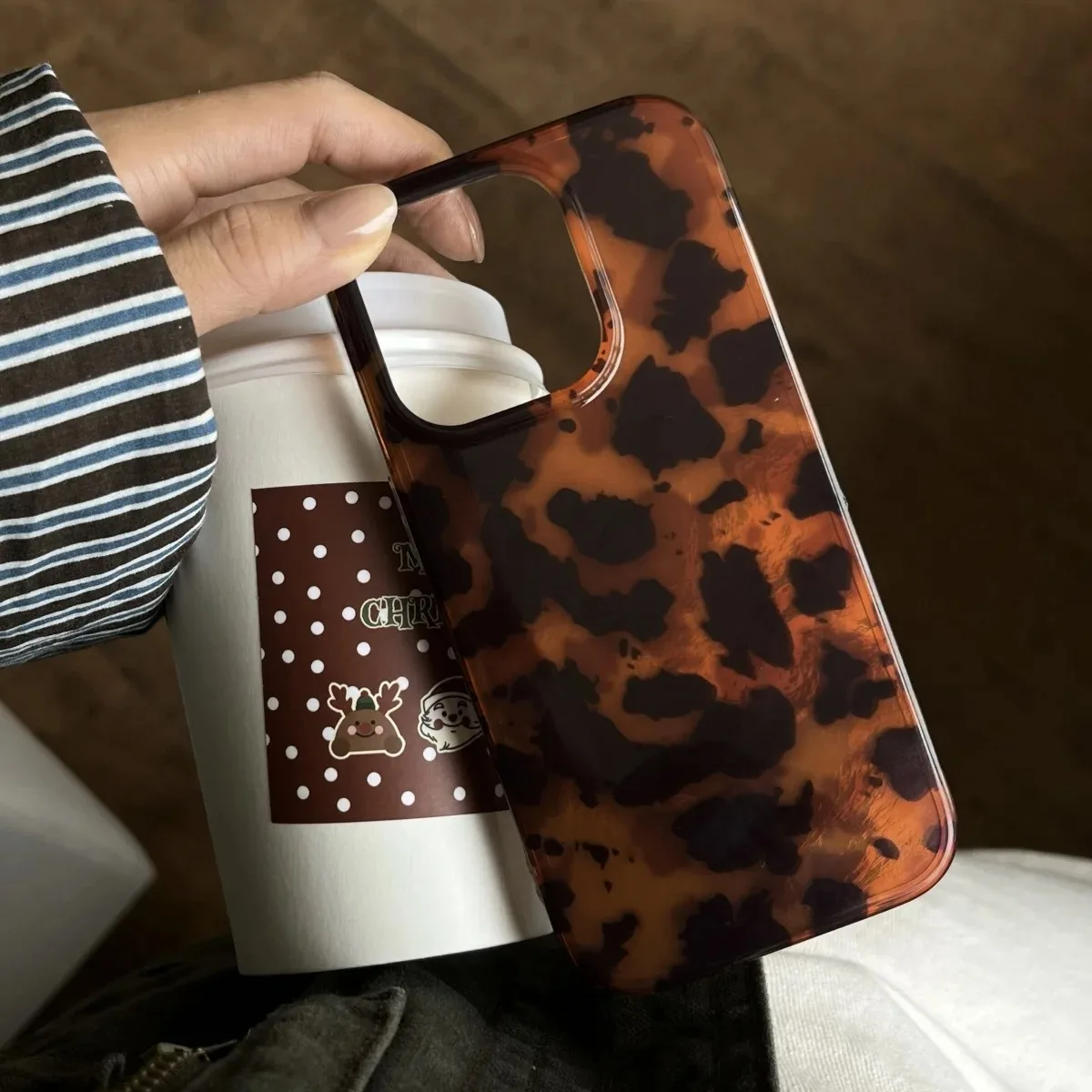 S474b7b50da2548cd80edea8416688cc5y.webp Retro Amber Texture Laser Phone Case For iPhone 17 16 Pro Max 15 14 13 12 11 XS XR 7 8 Plus 16E Stylish Leopard Print Soft Cover