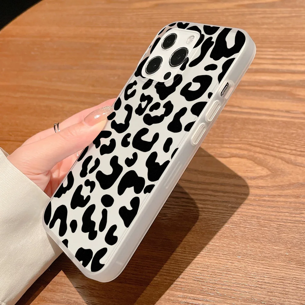 S664094374adf47fb8d655f5285f9821av-2.webp Leopard Print Phone Case For iPhone 16 Pro Case iPhone 11 17 13 15 12 14 Pro Max 13 12 Mini Shockproof Matte Cover Soft Funda