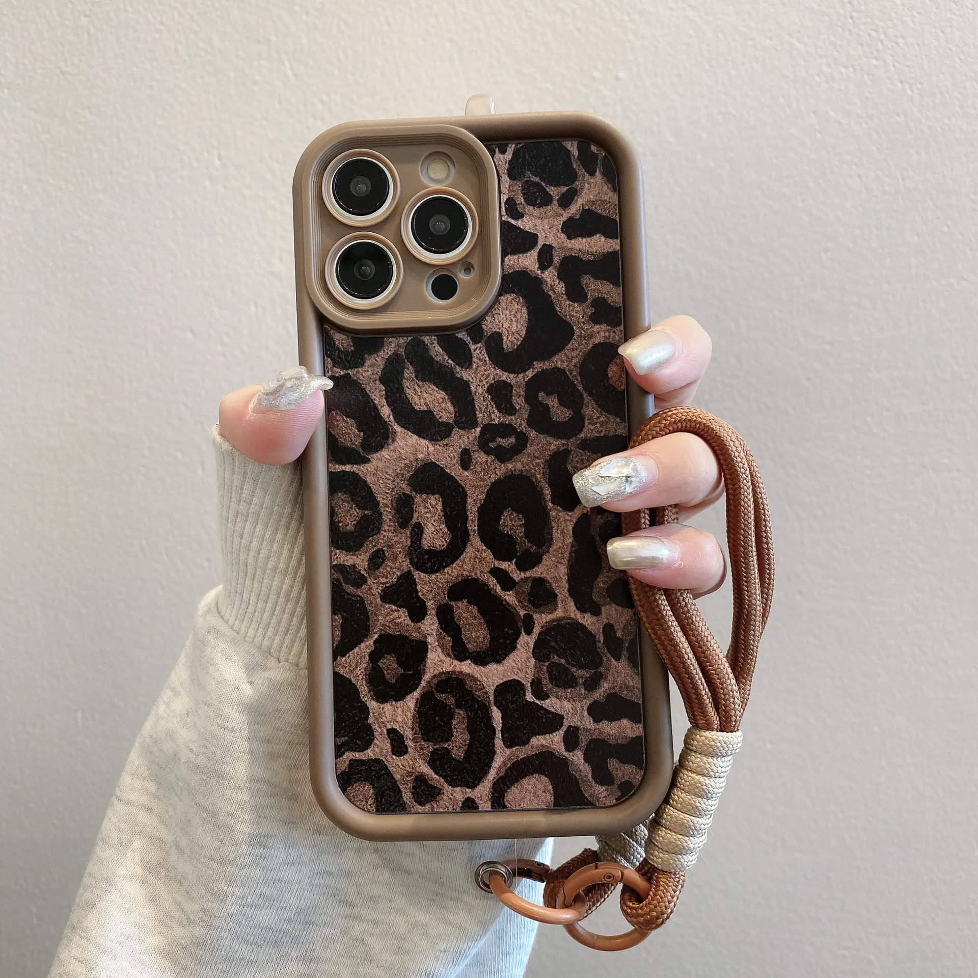 S6b556fee6dd54699a91e3ac2a889af56n.webp Leopard Print Pattern With Lanyard Case For iPhone 17 16 15 14 13 12 11 Pro Max X XR XS 7 8 Plus Shockproof Silicone Soft Cover