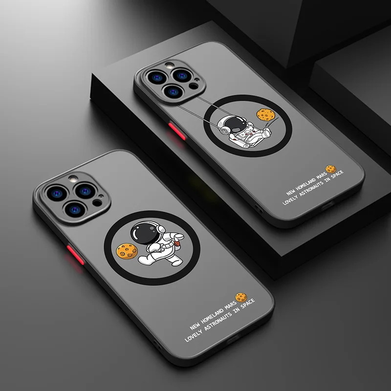 S74b845f91bad43cbb1353faa93d7edd3r.webp Magnetic For Magsafe Astronaut Case For iPhone Air 16e 17 15 Pro Max 14 13 12 Pro 11 16 Plus Shockproof Bumper Hard Matte Cover