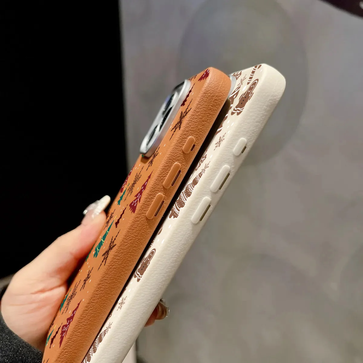 Christmas Tree Graphic Phone Case For iPhone 17 16 15 14 13 12 11 Pro Max X XR XS SE2 8 7 Plus Pro Air Matte Leather Back Cover