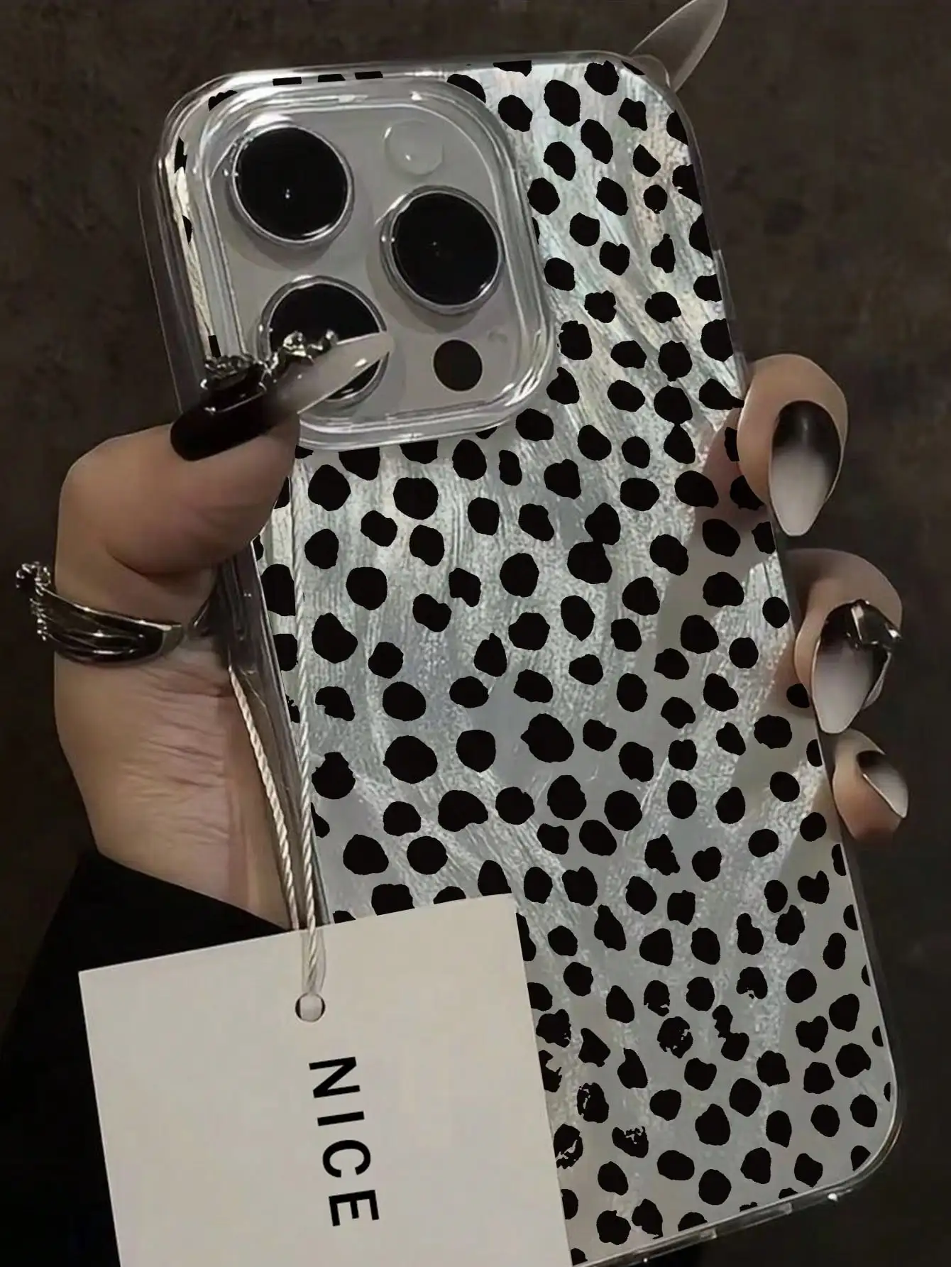 Leopard Love Point Print Phone Case For iPhone 16 17 Pro Case iPhone 15 14 13 12 11 Pro Max 17 Air 16E 7 8 Plus Shockproof Cover
