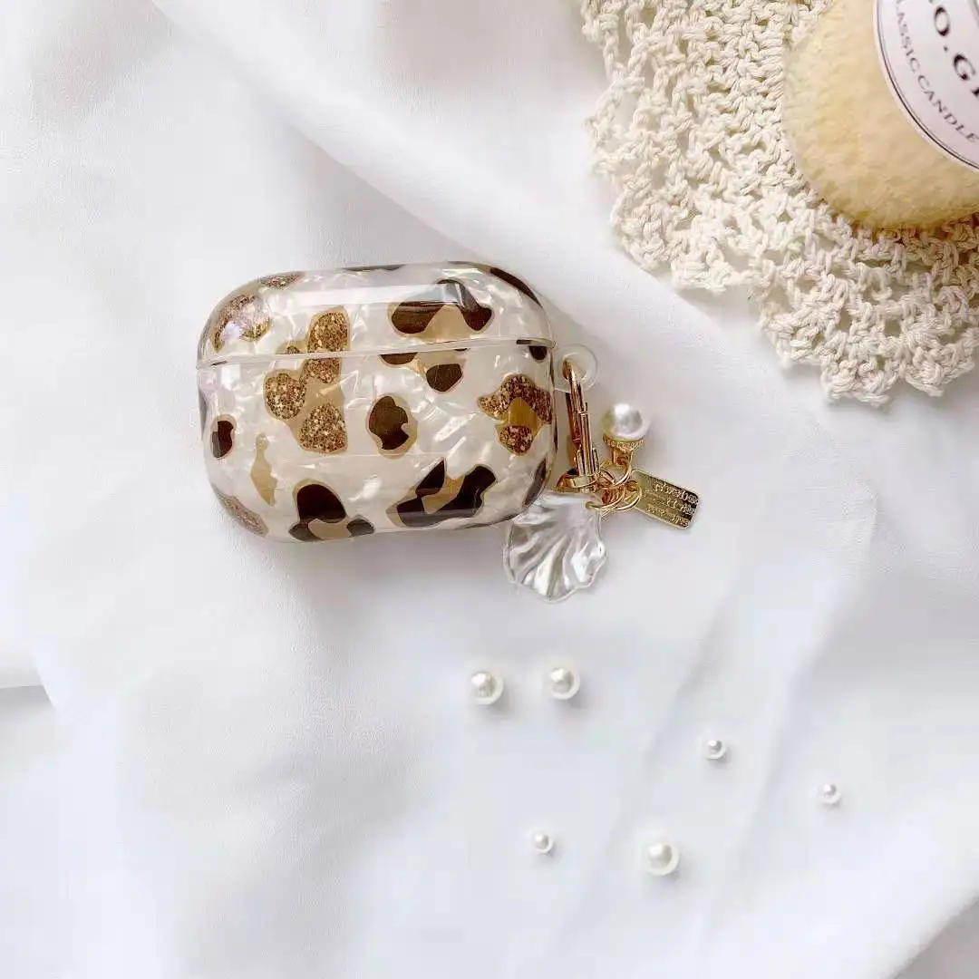 Sb121c0e3323d40a18aac845bd22aa9681.webp Leopard Pendant Headphone Protective Cover For Airpod 1 2 3 Pro 1 2 3 Pearl Earphone Cases