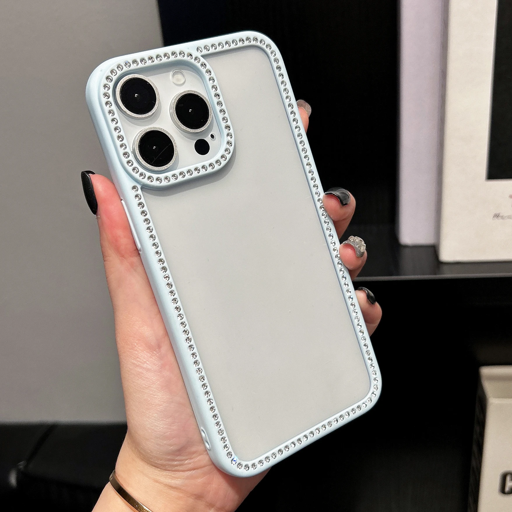 Sb2a40cf8abe1406db41fb3cff71712cdE.webp Luxury Diamond Glitter Transparent Phone Case For iPhone 17 Air 12 13 14 15 16 Pro Max Plus Shockproof Clear Soft Bumper Cover