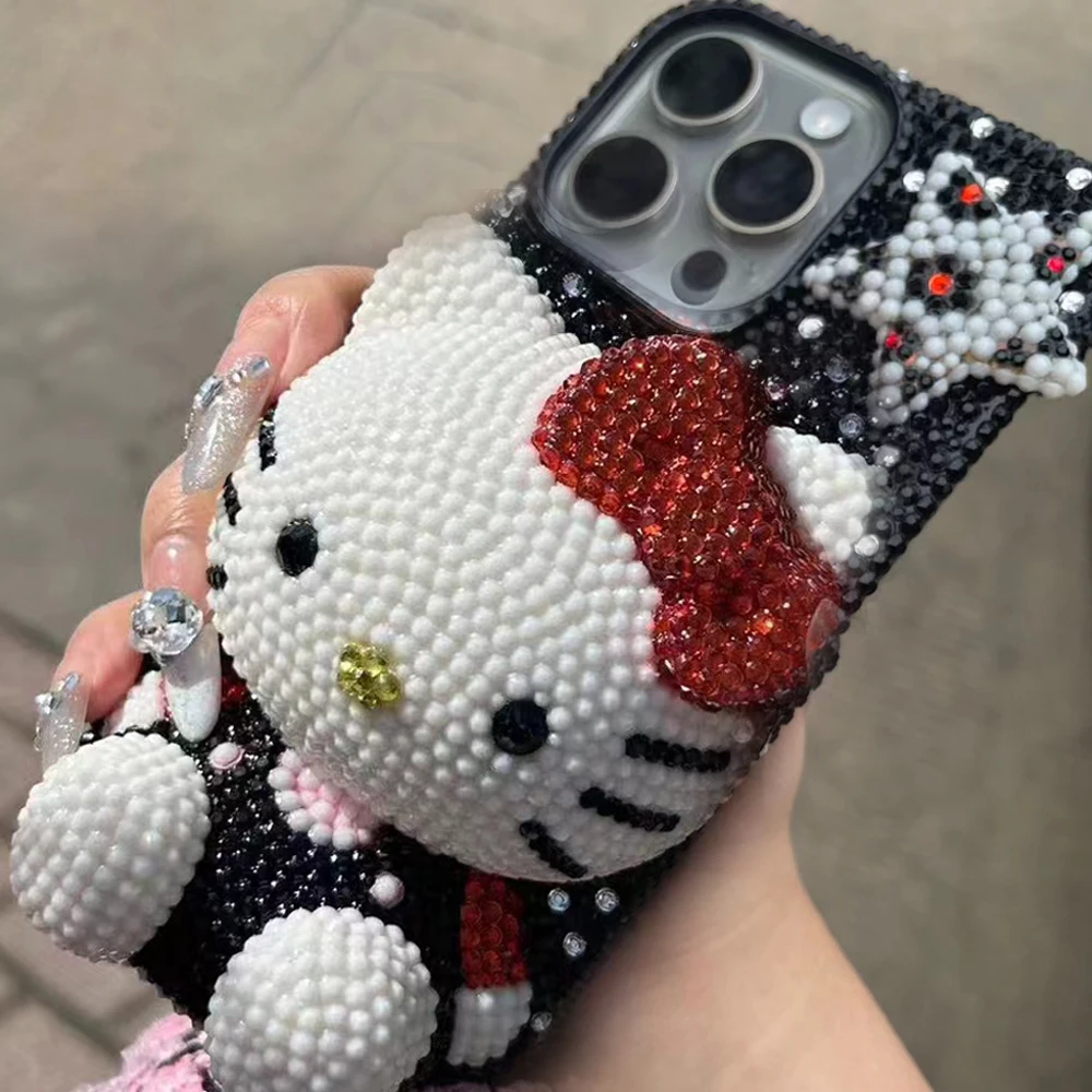 Sb50f9912a6a14509a5abfd42eb9eae9cq.webp Cute Kitty Cat Rhinestone Bling Crystal Phone Case Chain For iPhone 16 12 13 14 15Pro Max X Xs XR 7 8 Plus SE 2 3 10 Transparent Bu