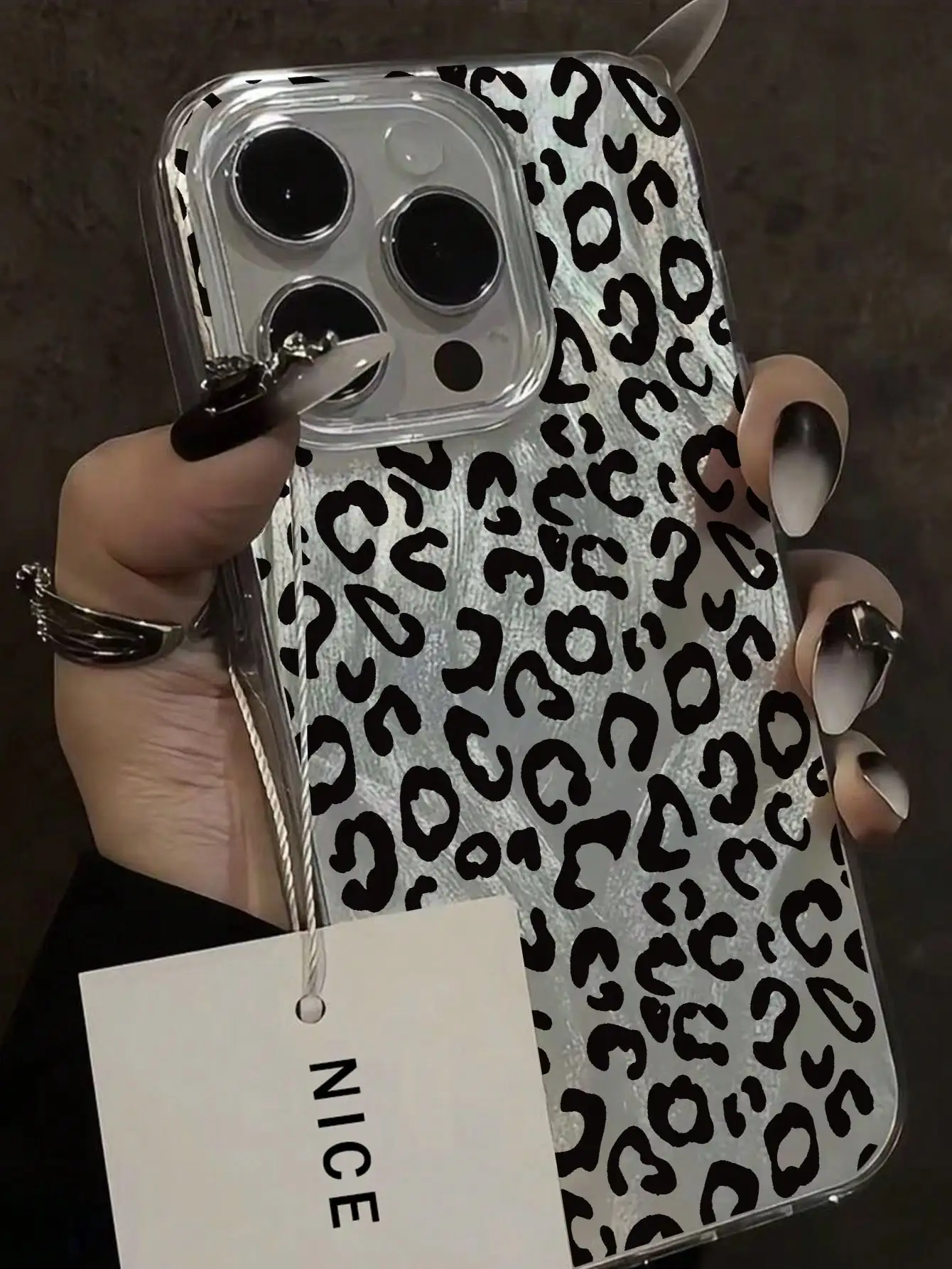 Leopard Love Point Print Phone Case For iPhone 16 17 Pro Case iPhone 15 14 13 12 11 Pro Max 17 Air 16E 7 8 Plus Shockproof Cover