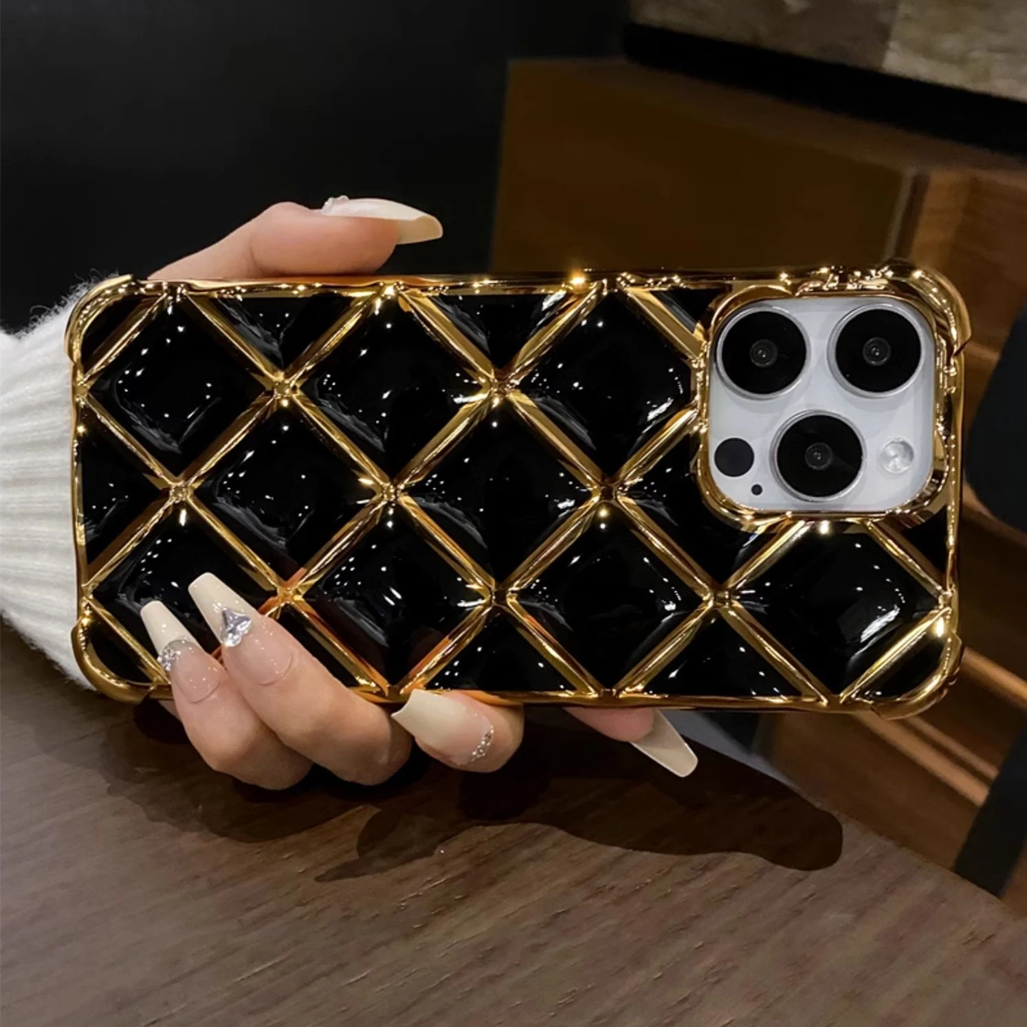 Luxury Plating Diamond Lattice Grid Shockproof Phone Case for iPhone 17 16 14 11 12 13 15 Pro Max Silicone Plated Gold Cover