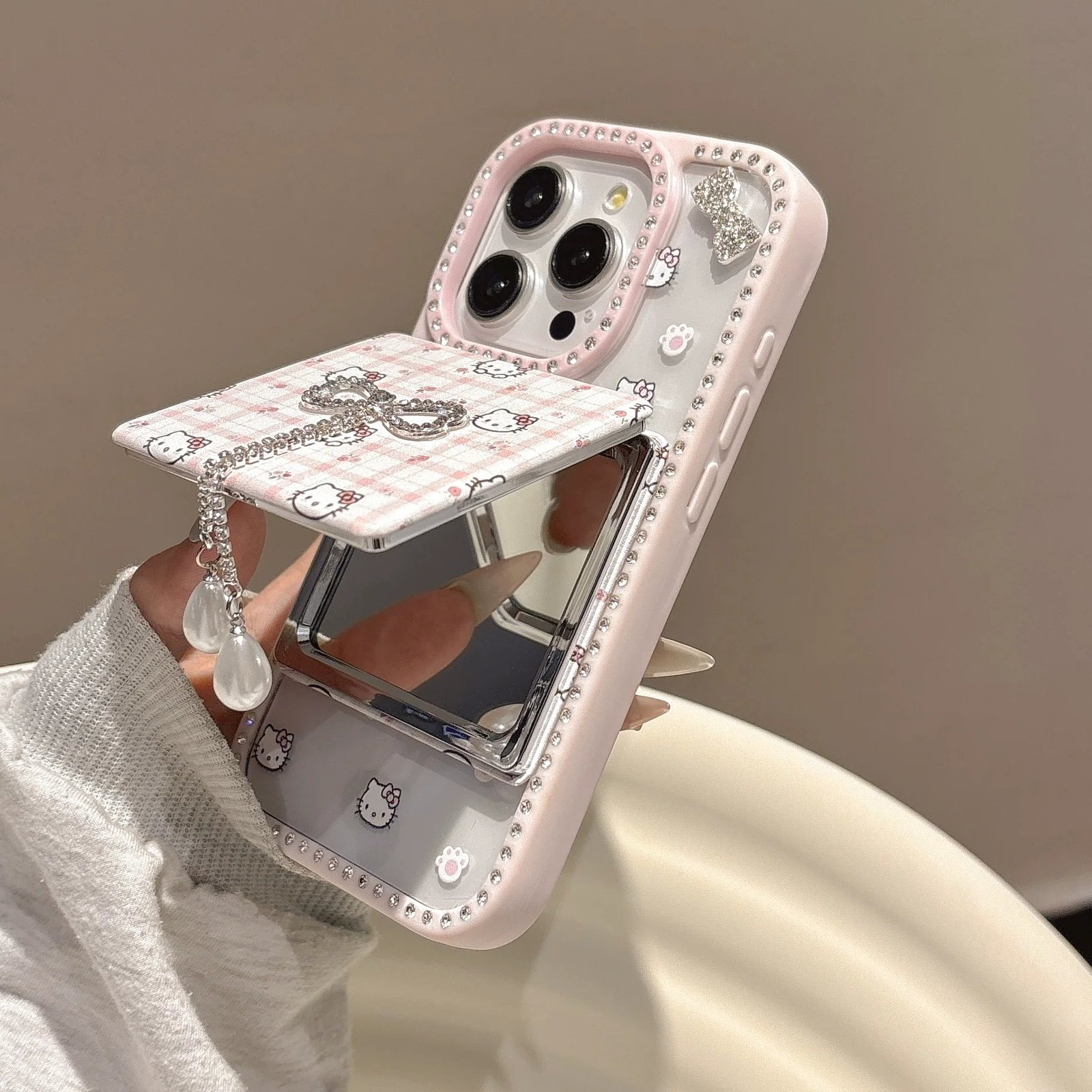 O1CN016RhC9H1r3rWc581rb__2211502315576_jpg.jpg Pink Kitty Phone Case with Crystal Bow Chain Makeup Mirror Holder