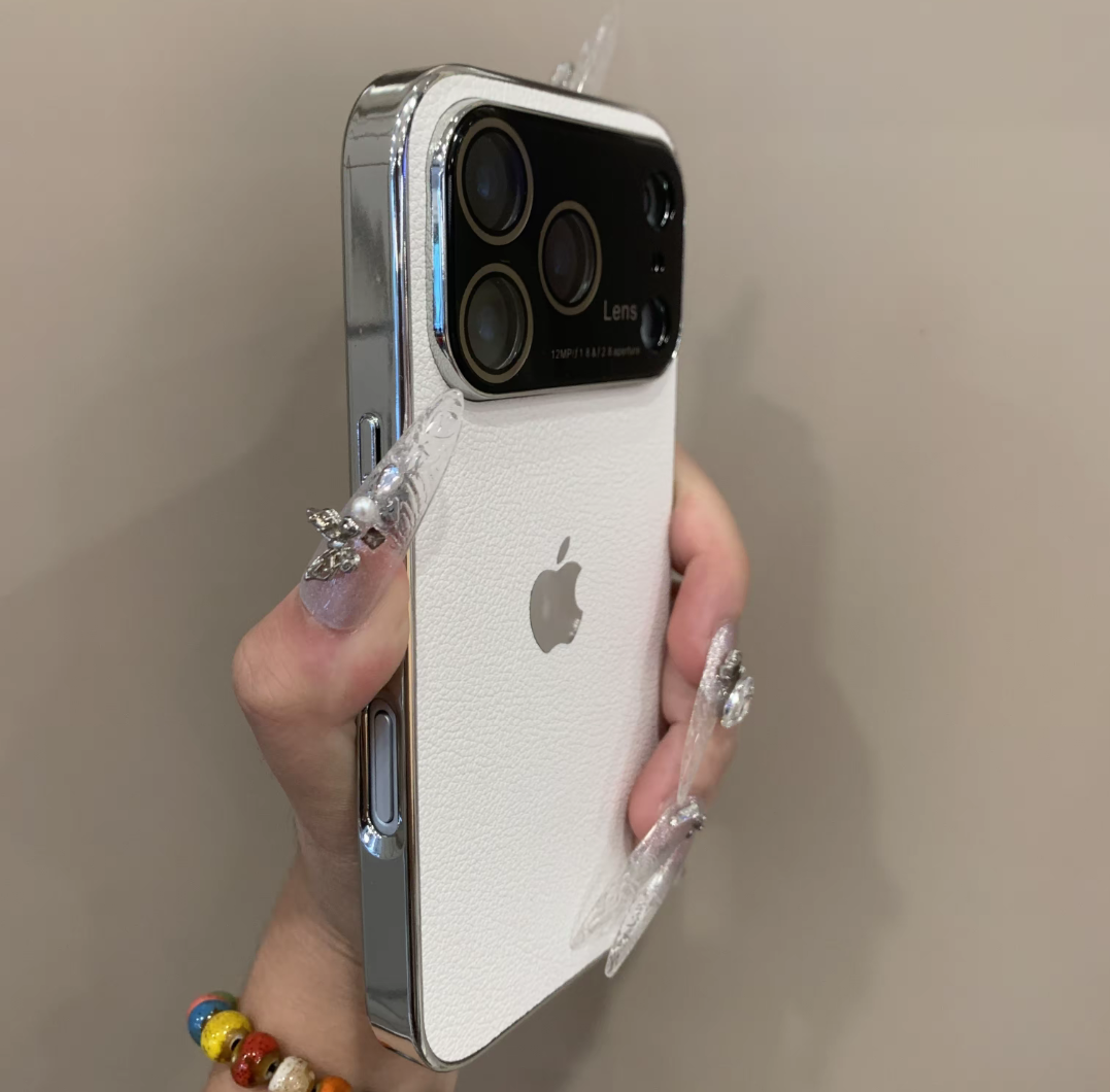 rn-image_picker_lib_temp_51464245-b27f-4428-9f43-0924dd635518.png MaxView Clear Window Anti-Slip Case for iPhone